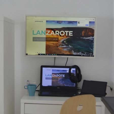 Lava Family Apartment Puerto del Carmen  Exterior photo